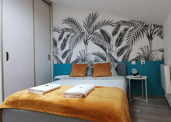 Apartment Blue Corner *